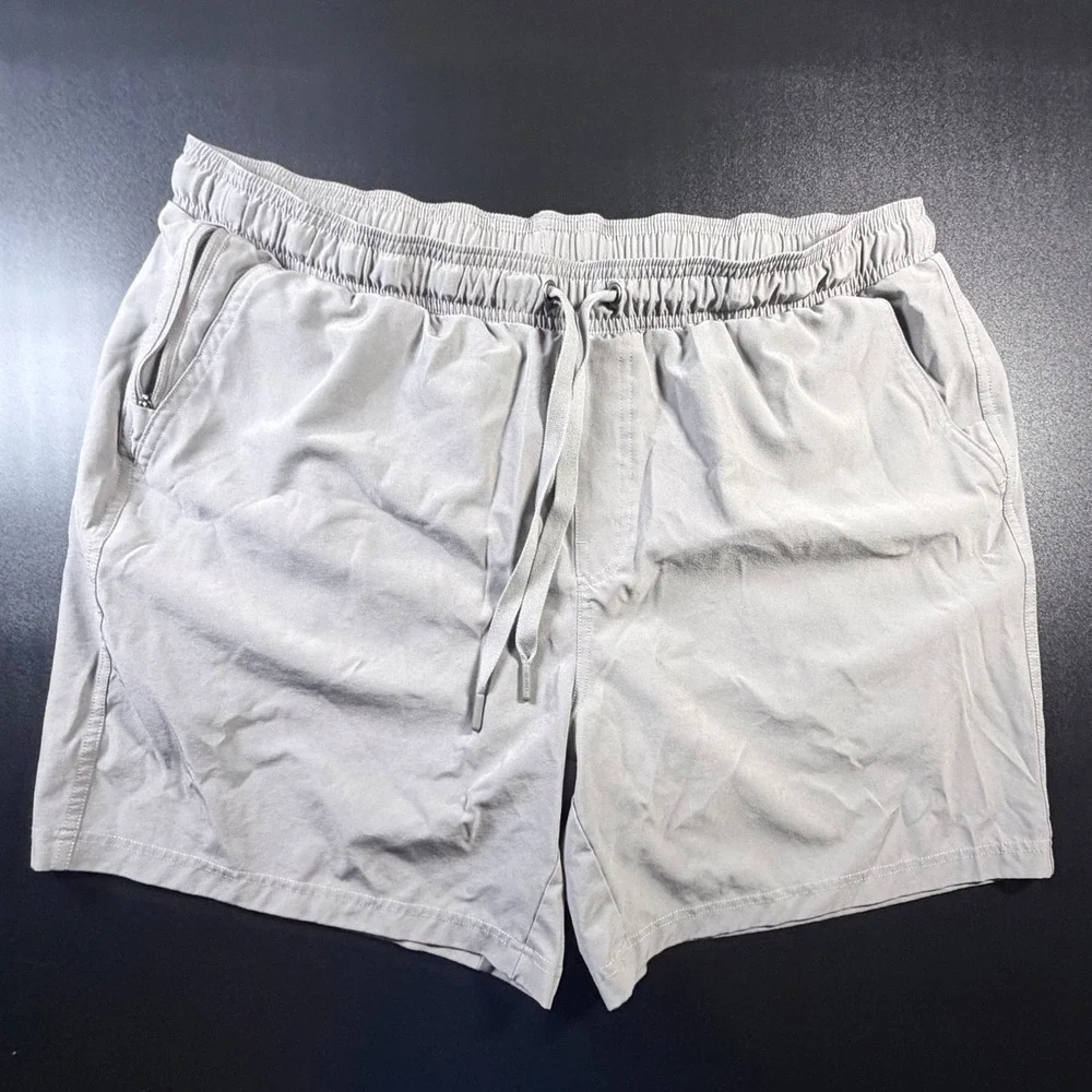 VRST Shorts Mens XL Light Grey Athletic Lined Performance Gym Workout 7.5
